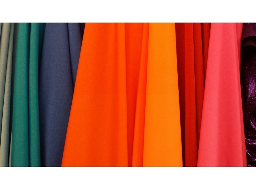 I colori dell’estate 2021: ecco quali colori devi indossare 